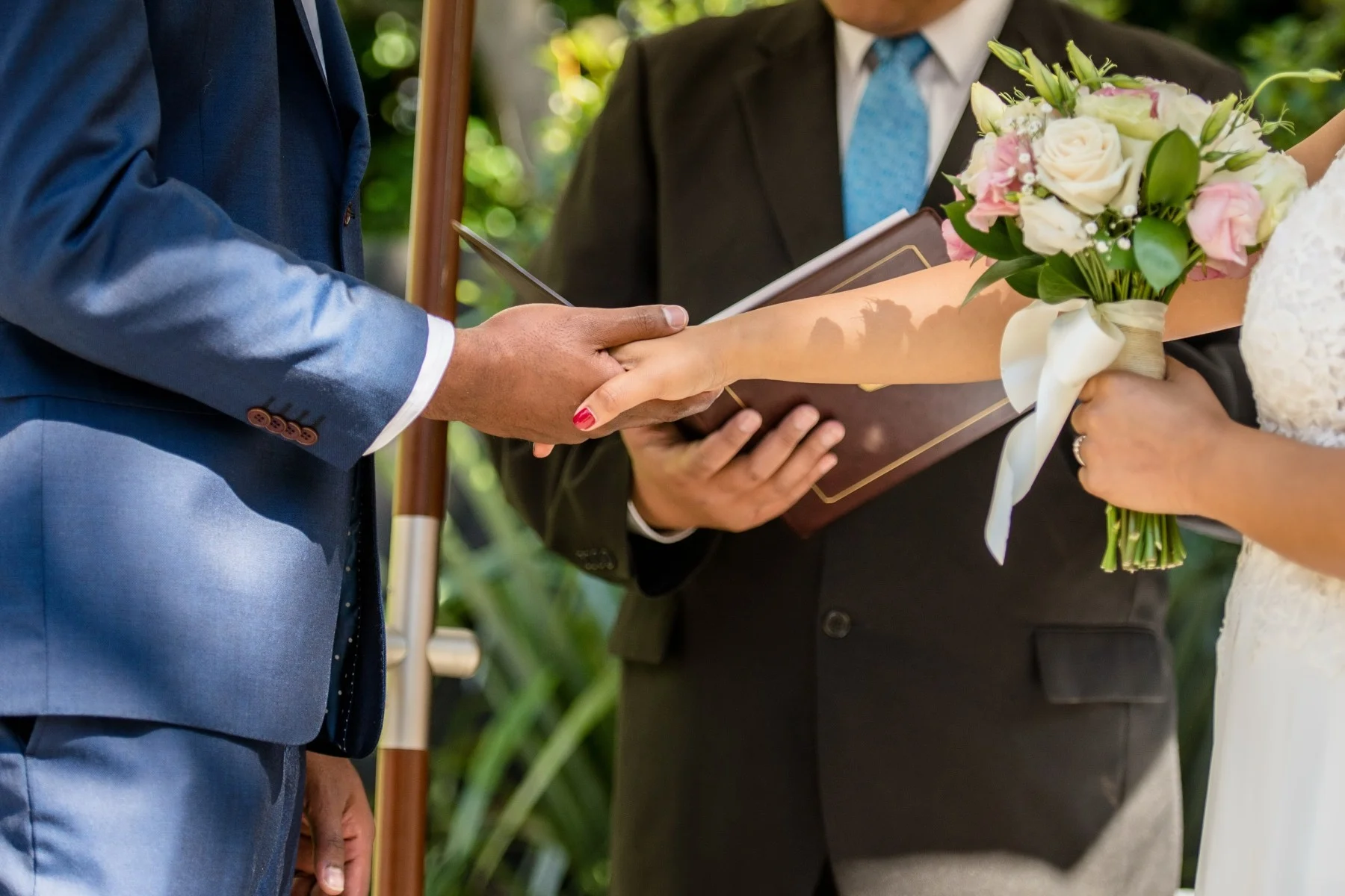 Wedding Officiant Cost Florida in 2025