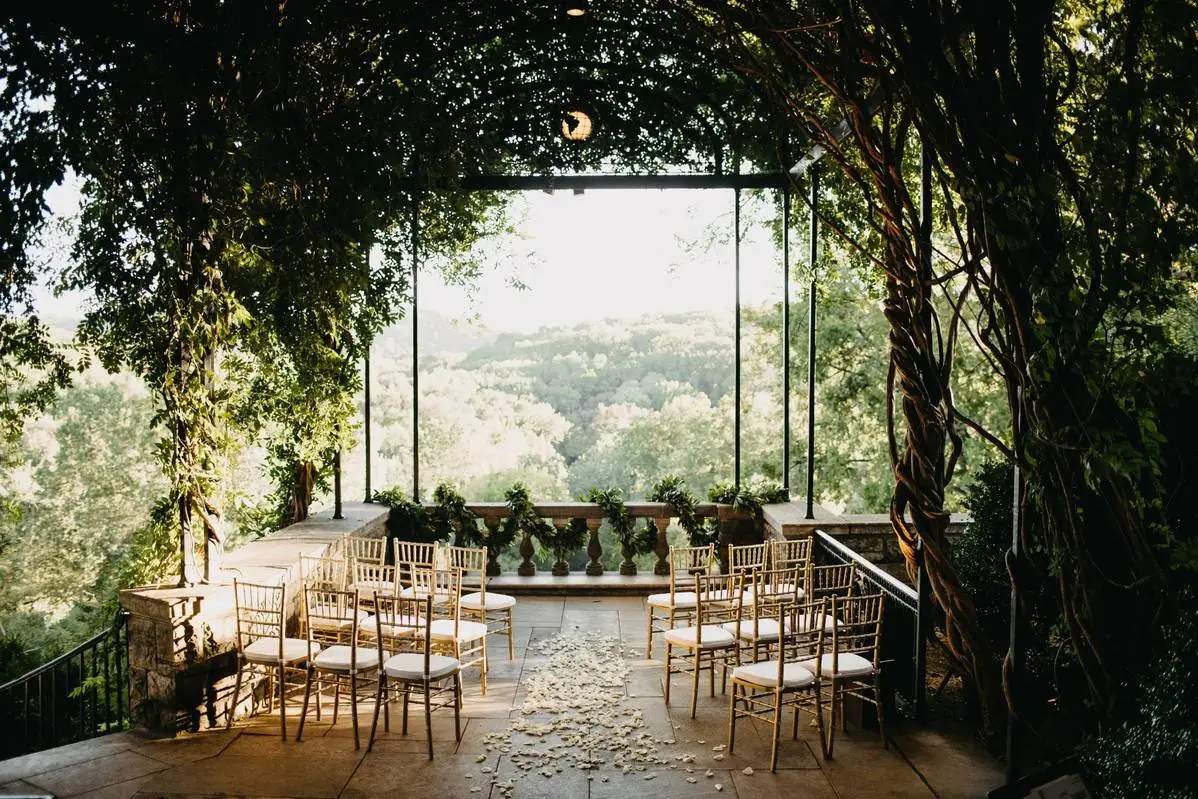 Garden vs Indoor Venues | Best Wedding Officiant Advice