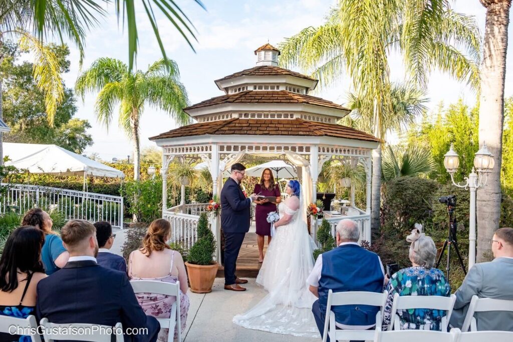 Jessica & David’s Sunshine Wedding at The Little Wedding Chapel