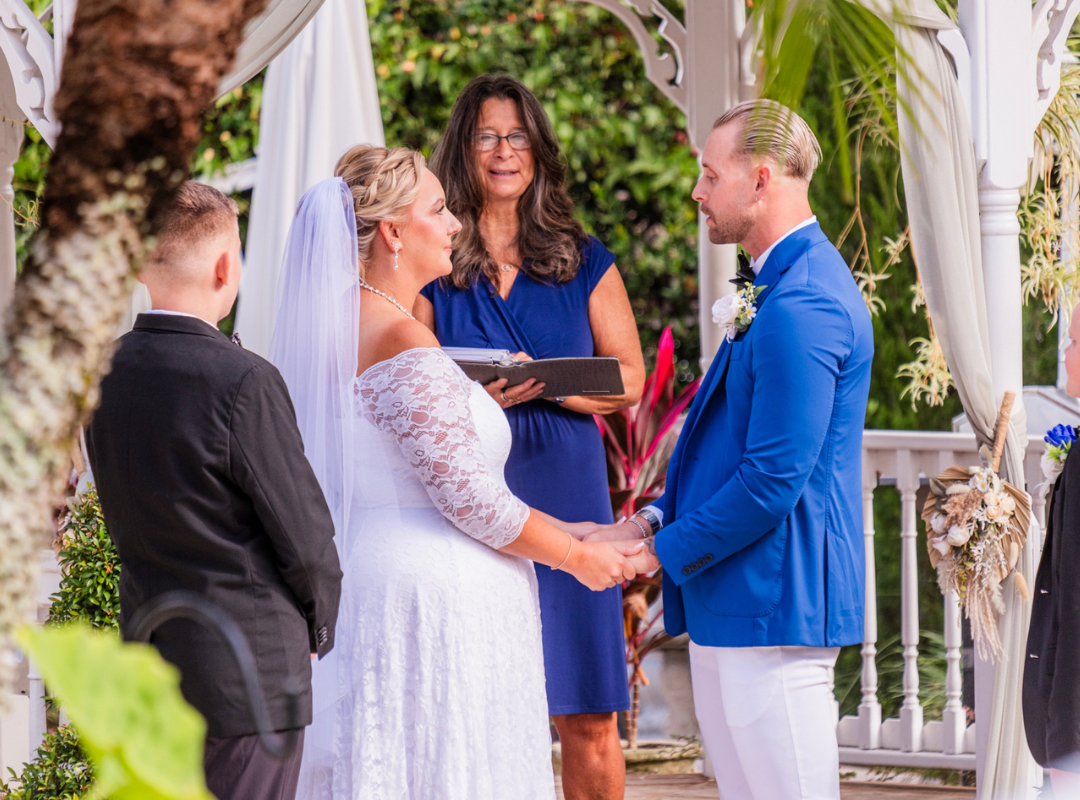 Hiring Professional Ceremony Officiants in Florida 