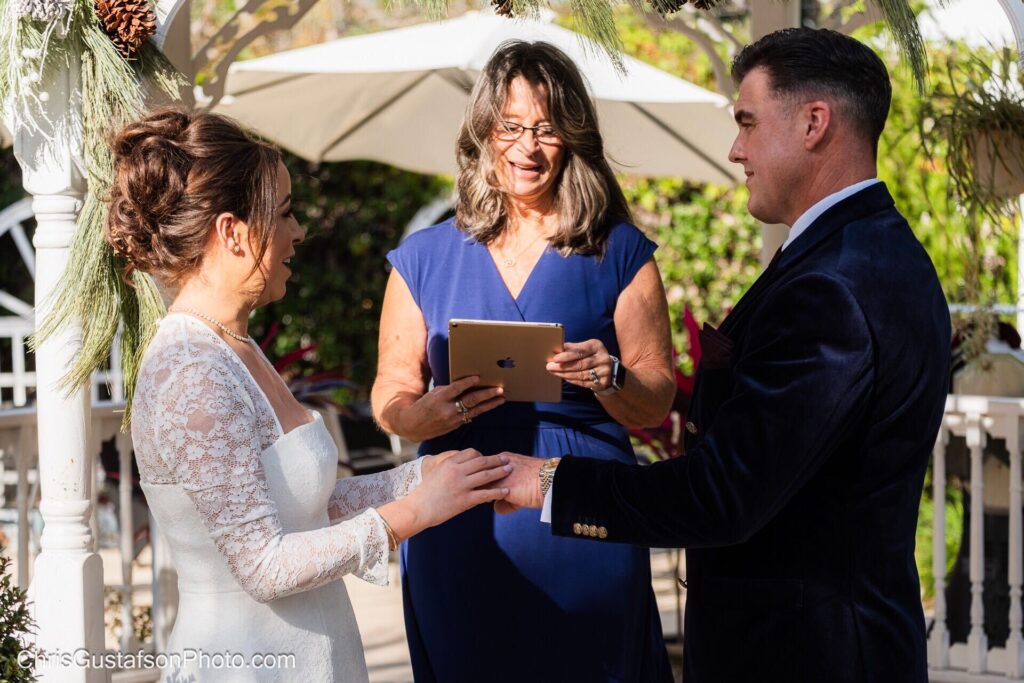 Lydia & Robert’s Classic Wedding at The Little Wedding Chapel