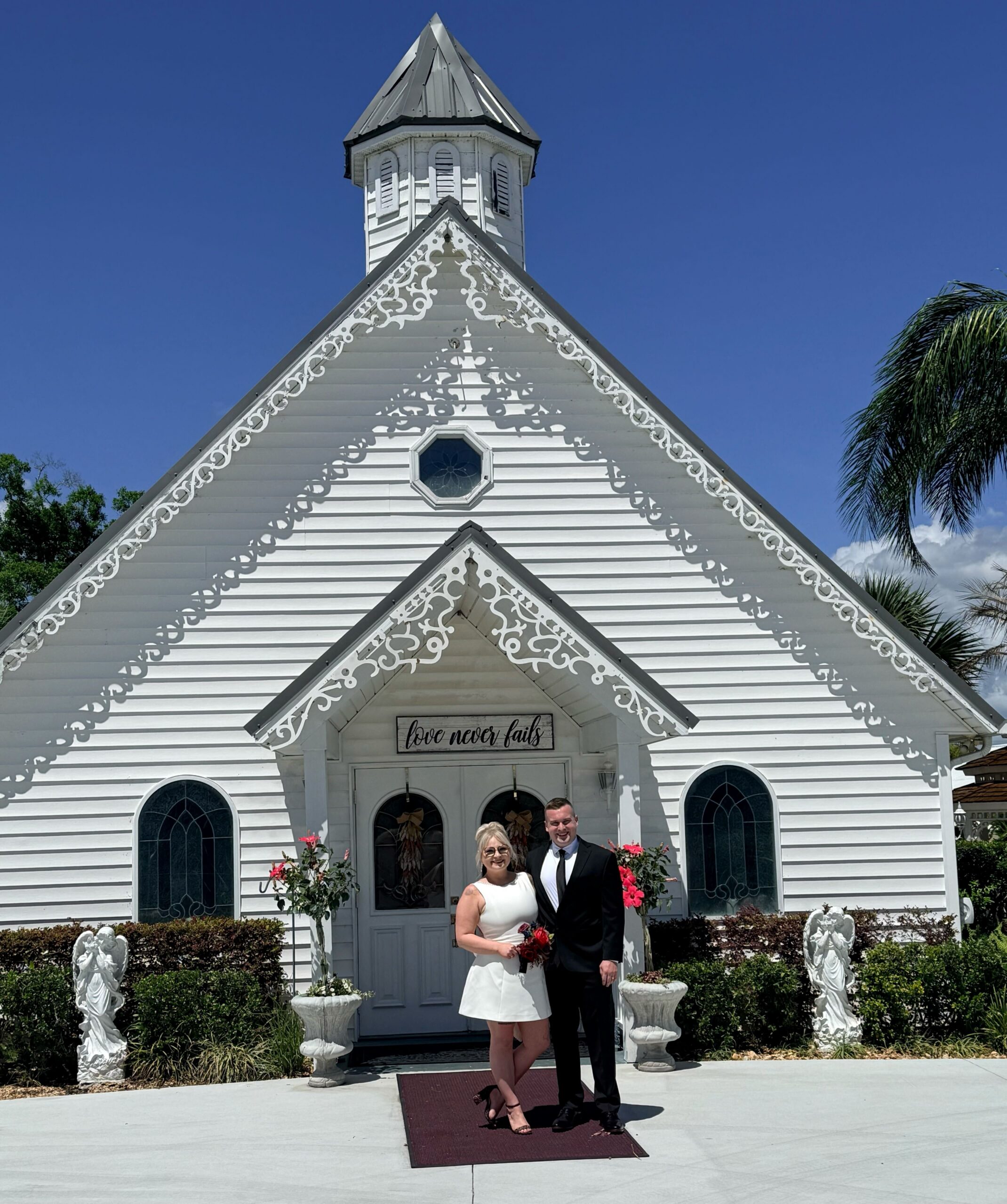 The Little Wedding Chapel — intimate ceremony